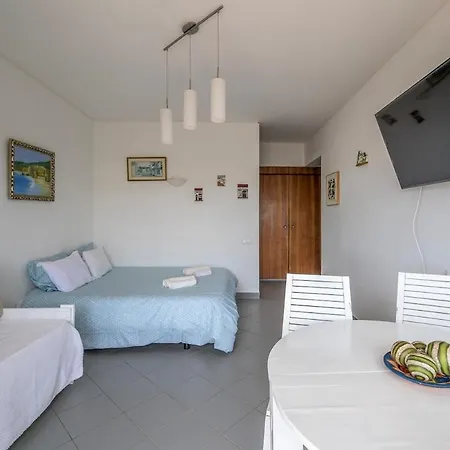 Beachfront With Incredible Views *