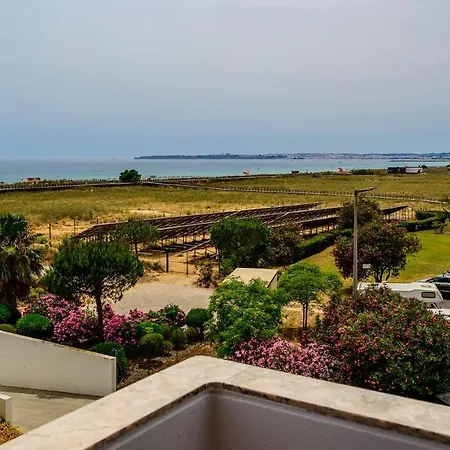 Beachfront With Incredible Views * Alvor